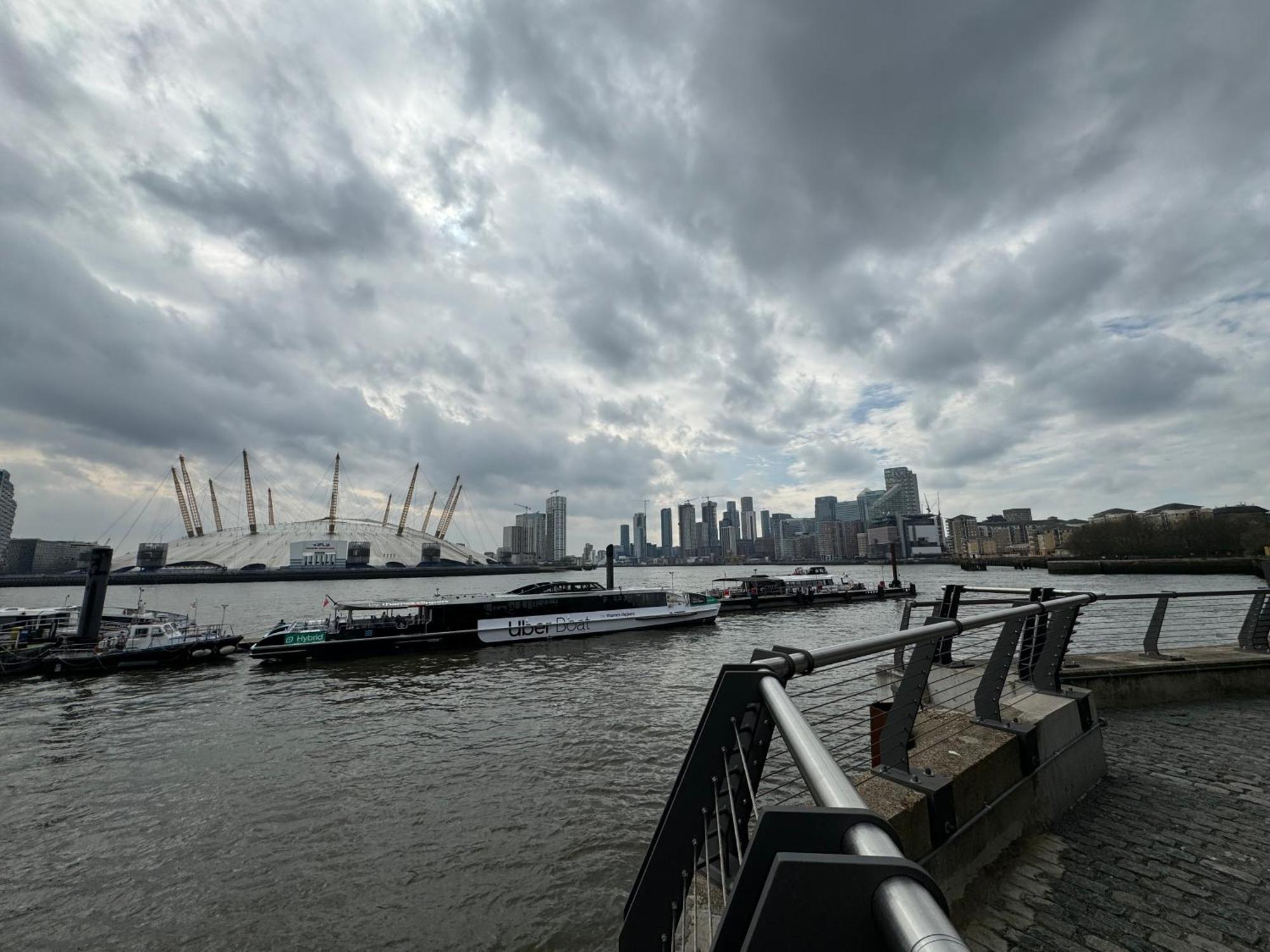 London Luxury Flat With Balcony, River View, O2 Arena, Excel, Canary Wharf, Station المظهر الخارجي الصورة